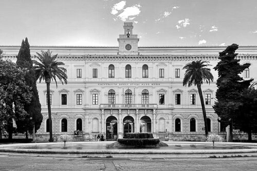 Il palazzo dell'Ateneo dell'Università di Bari, in piazza Umberto I